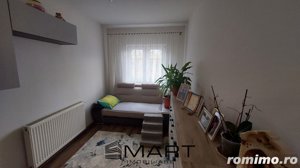 Apartament 3 camere decomandate etaj 4/5 in Valea Aurie - imagine 3