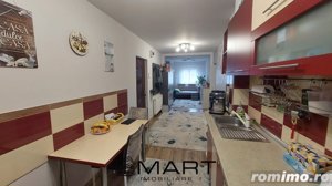 Apartament 3 camere decomandate etaj 4/5 in Valea Aurie - imagine 2