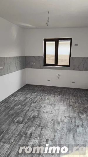 Casa individuala cu 4 camere, 400 mp teren, Sanmihaiul Roman - imagine 9