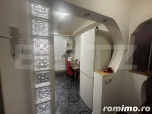 Apartament 3 camere, 70 mp , zona 8 Mai - imagine 10