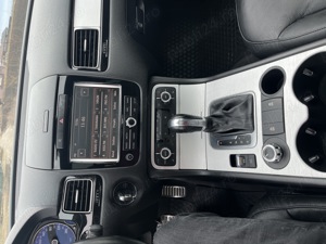 Vand VW Touareg 7P an 2012 - imagine 3 Vand VW Touareg 7P an 2012 - imagine 3