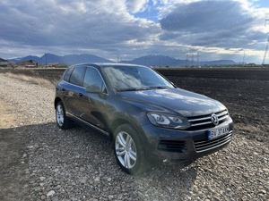 Vand VW Touareg 7P an 2012 - imagine 8 Vand VW Touareg 7P an 2012 - imagine 8