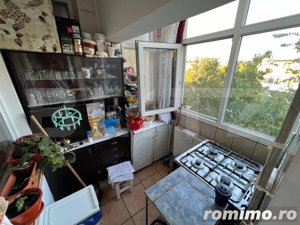 Apartament de 3 camere, decomandat,  în zona Pelendava - 1 Mai - imagine 11