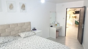 Vand apartament 4 camere decomandat in Deva, zona Balcescu, etaj 1, bloc de 2 nivele, mobilat - imagine 4