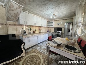 Casa semicentrală renovată, 352 mp teren  - imagine 3