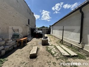 Casa semicentrală renovată, 352 mp teren  - imagine 9