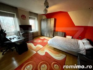 Oportunitate! Casa 445 mp, teren 421, zona centrala si linistita! - imagine 8