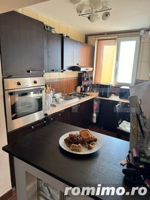 Apartament 2 camere, semidecomandat, C.T, zona Vatra Luminoasa - imagine 4