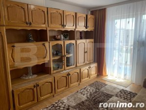 Apartament 2 camere,decomandat, 52mp,balcon, zona Sud - imagine 4