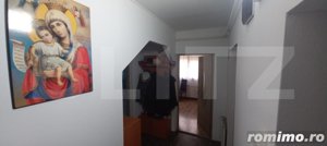 Apartament 2 camere, zona Decebal , cu scara interioara - imagine 2