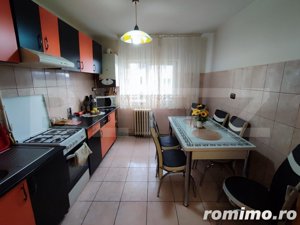 Apartament 4 camere -  Calea Moldovei - imagine 11