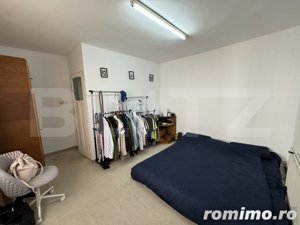 INVESTITIE! Casa de vanzare cu 10 camere, 350 mp utili, zona 7 Noiembrie - imagine 2