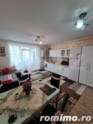 Apartament 2 camere,  parcare, zona Dumitru Mocanu - imagine 2