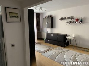 Apartament decomandat, 2 camere, 56 mp utili, Zona Porii - imagine 3