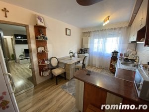 Apartament 2 camere, 45 mp, semidecomandat, zona Sfanta Vineri - imagine 8