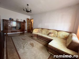 Apartament 3 camere, 74mp, zona 9 Mai - imagine 2