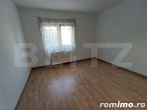 Apartament 3 camere, decomandat  cu balcon  - imagine 5