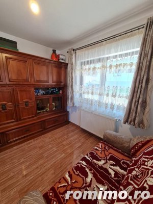 Apartament mobilat si utilat, 3 camere, gradina de 80 mp, zona Sub Cetate - imagine 6