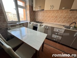 Apartament cu 3 camere, central, 67mp