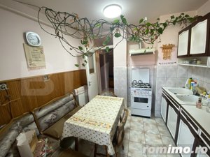 Apartament 3 camere, 65 mp, decomandat, zona Bradet - imagine 12