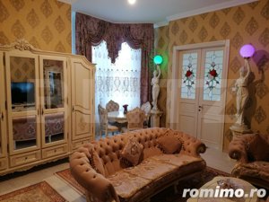 De vanzare apartament 3 camere, ultracentral , cu acoperiș  - imagine 4