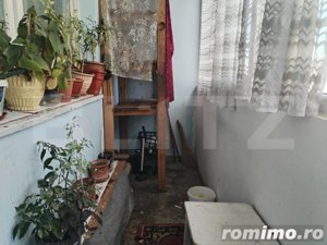 Apartament  ,2 camere Cornișa Bistriței 45.000 EURO ETAJ.4/4 langa Scoala 10 - imagine 7