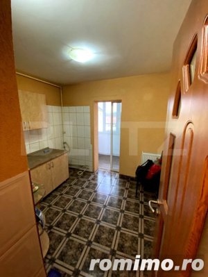 Apartament 3 camere, 65 mp, decomandat, zona Dumbrava - imagine 7