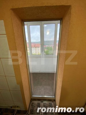 Apartament 3 camere, 65 mp, decomandat, zona Dumbrava - imagine 8