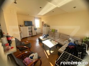 Apartament cu 3 camere, zona centrala