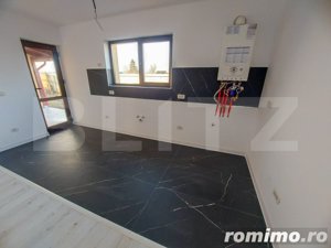 Apartament NOU 3 camere in casa/ vila cu loc de parcare si spatiu verde privat - imagine 2