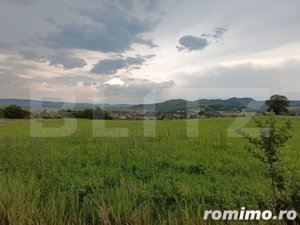 Casă Semifinisată cu 2 Niveluri și 2 Hectare de Teren - Acces Asfaltat și Utilit - imagine 3