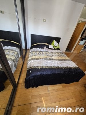 Apartament 3 camere, semidecomandat, zona 8 Mai