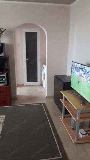 Închiriez apartament 2 cam.centrala proprie pe gaz ,zona A.Vlaicu , 275 euro - imagine 4 Închiriez apartament 2 cam.centrala proprie pe gaz ,zona A.Vlaicu , 275 euro - imagine 4