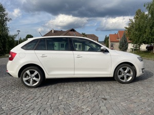 Skoda Rapid Spaceback 1400 TDI 90 Cp - imagine 2