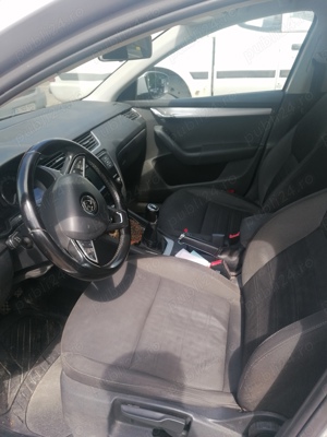 Vând mașină Skoda Octavia !  - imagine 8