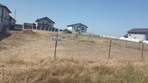 Loc de casa situat într-o zonă în plină dezvoltare - imagine 7