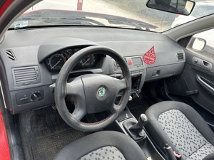 Skoda Fabia 2007, avariata - imagine 4