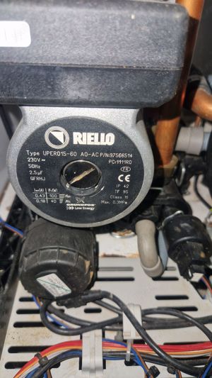 Centrala Piese centrala termica Riello Family 35 KW condensatie folosita aprox 8 an - imagine 2