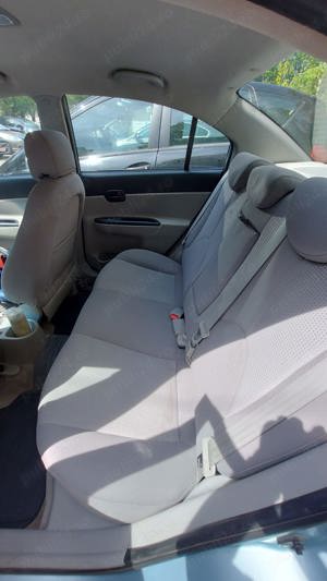 Hyundai accent - imagine 2 Hyundai accent - imagine 2