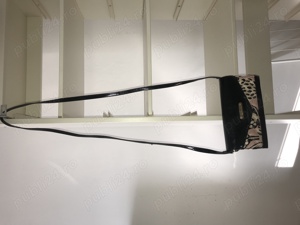 Vând geantă crossbody Anne Klein neagră - imagine 3