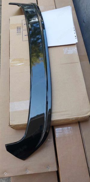 Eleron negru lucios VW Golf 7 Limousine (13-20) - imagine 8