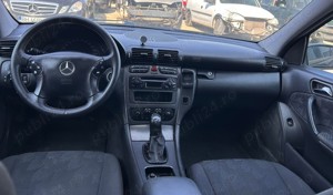 Dezmembram Mercedes-Benz C CLASS – C180 (W203), 2.0b tip motor 111.951 an 2000-2002 129CP - imagine 4