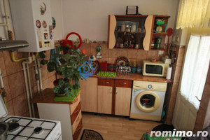 ZONA CENTRALA-CASA 3 CAMERE,SUPRAFATA UTILA  125MP, TEREN 235 MP. - imagine 8