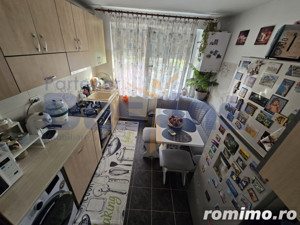 Apartament 3 camere DECOMANDAT, 72 MP , Panoramic, Zona ALEXANDRU CEL BUN - imagine 5