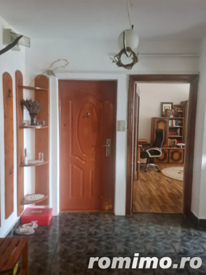 Vând apartament spațios cu 3 camere, zona 1 Mai, Târgu Jiu  - imagine 10