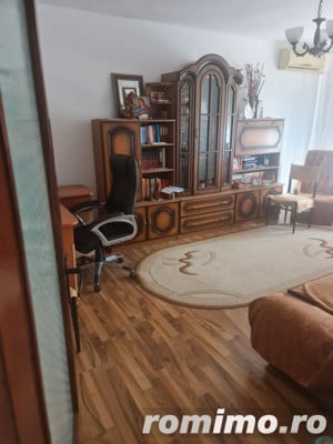 Vând apartament spațios cu 3 camere, zona 1 Mai, Târgu Jiu  - imagine 3