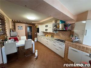 Apartament 3 camere, etaj 2, zona ultracentrala, renovat complet - imagine 2