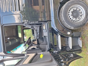 Spre vanzare ansamblu format din tractor MAN TGX 18.500 Generatie Aniversara si Semiremorca Schmitz  - imagine 4