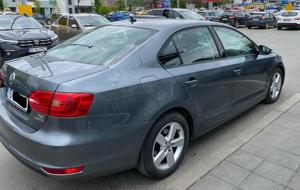 VW Jetta, 2013, 1.6 TDI, 105 CP - foarte bine întreținut! - imagine 5