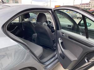 VW Jetta, 2013, 1.6 TDI, 105 CP - foarte bine întreținut! - imagine 8